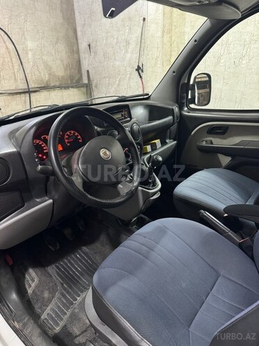 Fiat Doblo 2010, 130,000 km - 1.4 l - Bakı