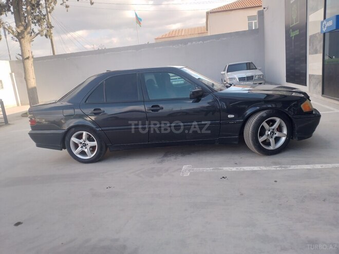 Mercedes C 180 1998, 125,400 km - 2.2 l - Bakı