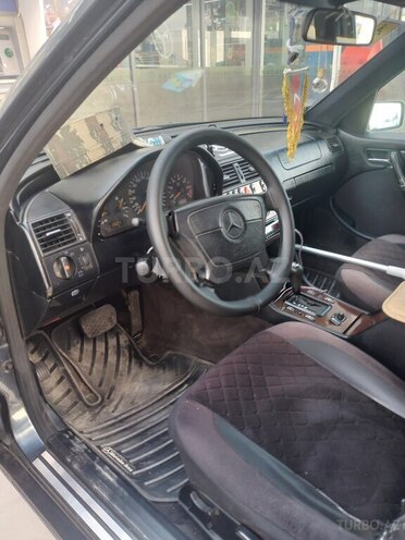 Mercedes C 180 1998, 125,400 km - 2.2 l - Bakı