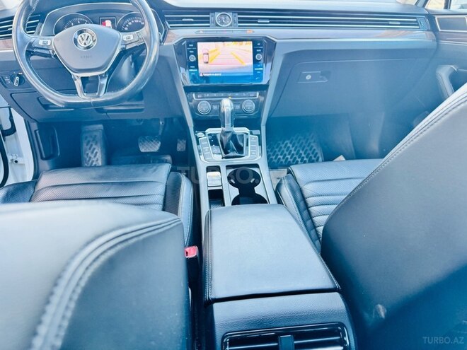 Volkswagen Passat 2017, 140,000 km - 1.8 l - Bakı