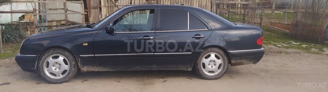 Mercedes E 230 1996, 357,712 km - 2.3 l - Xudat
