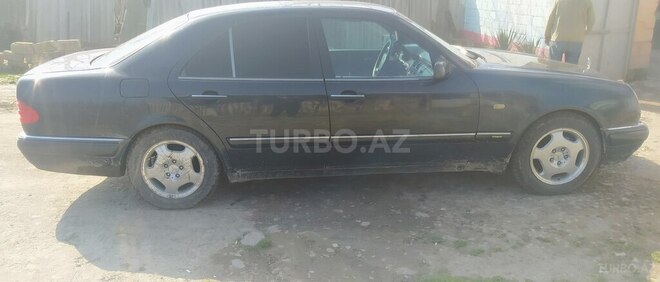 Mercedes E 230 1996, 357,712 km - 2.3 l - Xudat