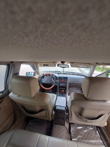 Mercedes C 200 1997, 231,523 km - 2.0 l - Bakı