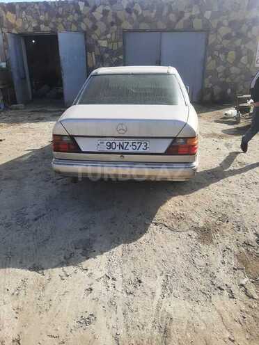 Mercedes E 200 1993, 538,000 km - 2.0 l - Bakı