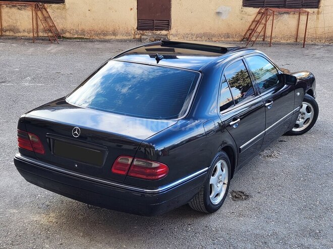 Mercedes E 240 1998, 385,000 km - 2.4 l - Bakı