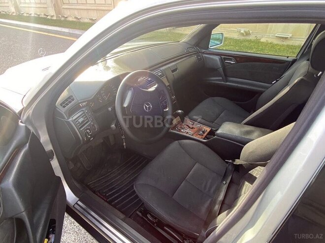 Mercedes E 270 1999, 280,000 km - 2.7 l - Bakı