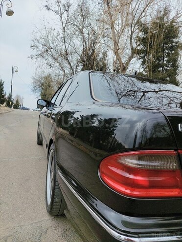 Mercedes E 240 2000, 350,000 km - 2.4 l - Gəncə