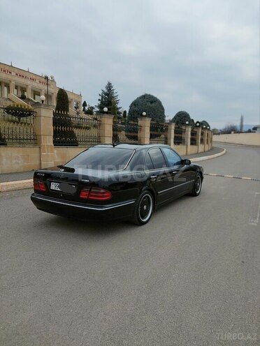 Mercedes E 240 2000, 350,000 km - 2.4 l - Gəncə