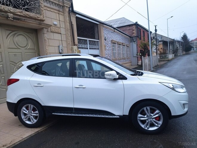 Hyundai ix35 2012, 126,900 km - 2.0 л - Bakı