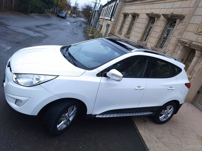 Hyundai ix35 2012, 126,900 km - 2.0 л - Bakı