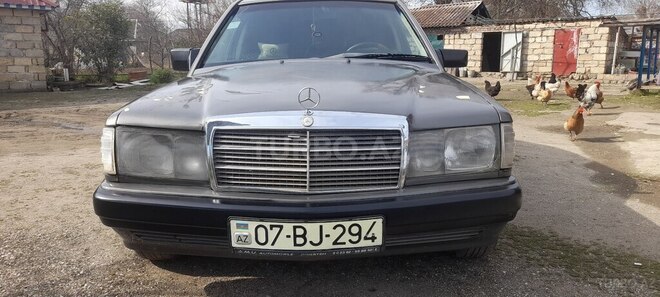 Mercedes 190 1990, 4,171,500 km - 2.3 l - Astara