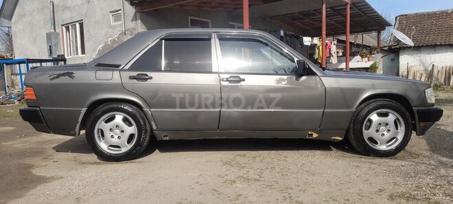 Mercedes 190 1990, 4,171,500 km - 2.3 l - Astara