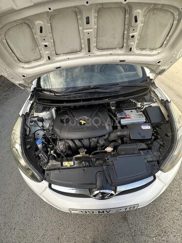 Hyundai Elantra 2011, 187,700 km - 1.8 l - Bakı