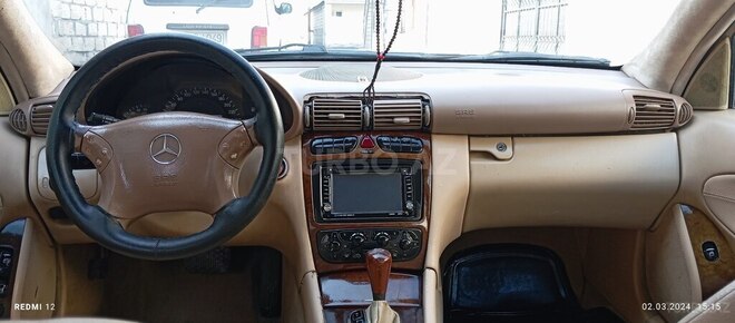 Mercedes C 240 2002, 286,864 km - 2.6 л - Zaqatala