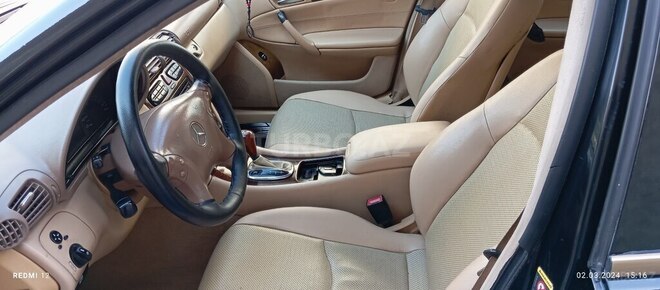 Mercedes C 240 2002, 286,864 km - 2.6 л - Zaqatala