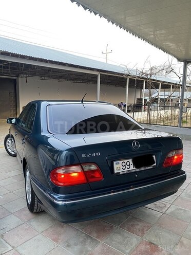 Mercedes E 240 2000, 187,451 km - 2.6 l - Bakı