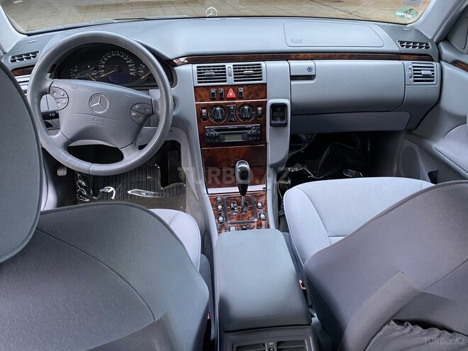 Mercedes E 240 2000, 187,451 km - 2.6 l - Bakı
