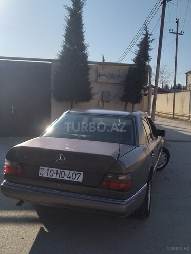 Mercedes E 200 1991, 285,733 km - 2.0 l - Bakı