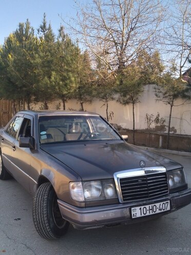 Mercedes E 200 1991, 285,733 km - 2.0 l - Bakı