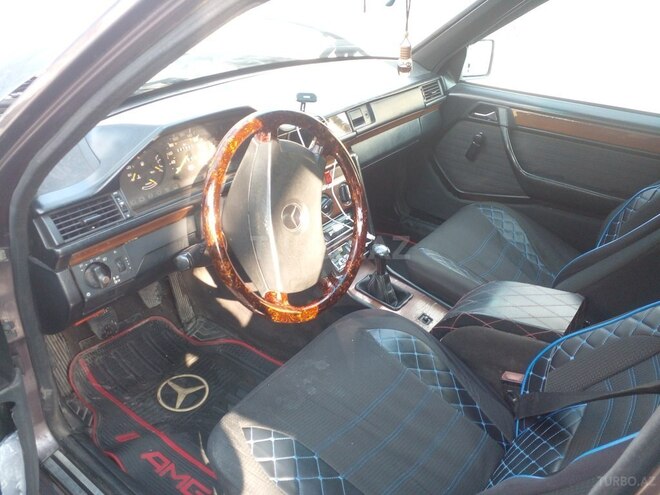Mercedes E 200 1991, 345,000 km - 2.0 l - Bakı
