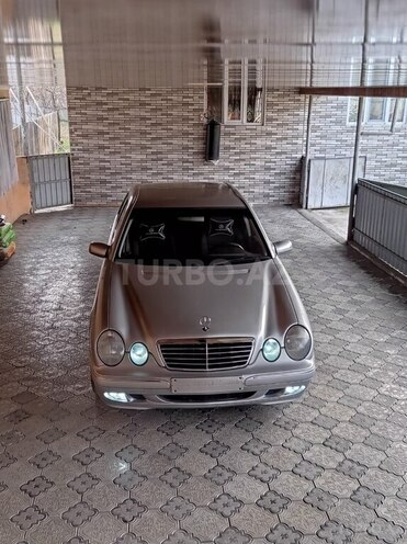 Mercedes E 240 2000, 195,343 km - 2.6 l - Zaqatala