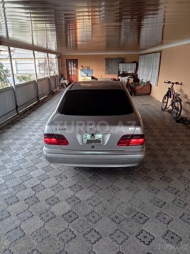 Mercedes E 240 2000, 195,343 km - 2.6 l - Zaqatala