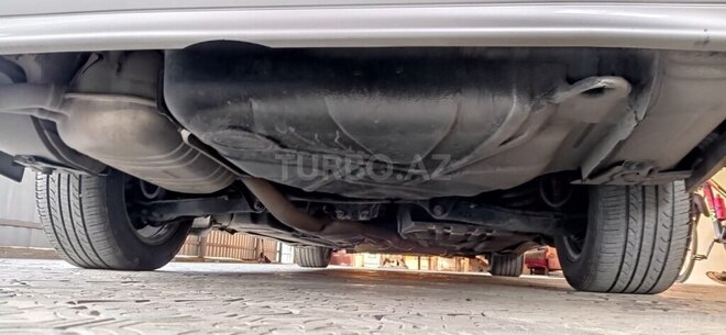Mercedes E 240 2000, 195,343 km - 2.6 l - Zaqatala