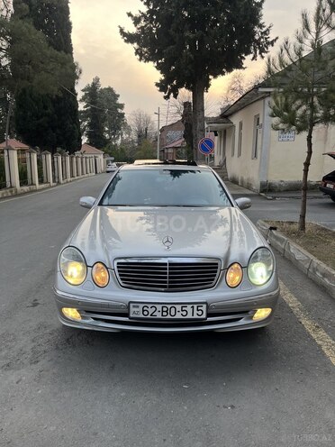 Mercedes E 240 2002, 257,000 km - 2.6 л - Zaqatala