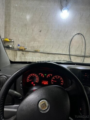 Fiat Doblo 2010, 130,000 km - 1.4 l - Bakı