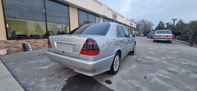 Mercedes C 180 1998, 211,000 km - 1.8 l - Göyçay