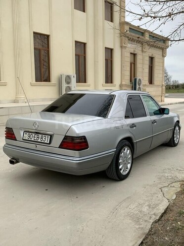 Mercedes E 230 1994, 729,000 km - 2.3 l - Bakı
