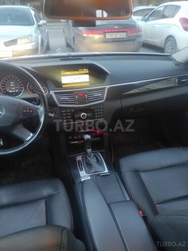 Mercedes E 200 2010, 150,000 km - 1.8 л - Bakı