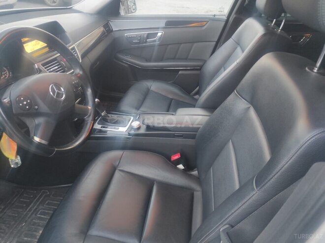 Mercedes E 200 2010, 150,000 km - 1.8 л - Bakı