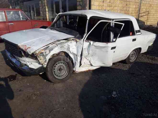 LADA (VAZ) 2107 1998, 200,000 km - 1.3 л - Zaqatala