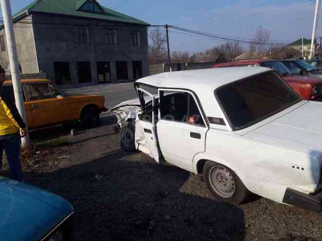 LADA (VAZ) 2107 1998, 200,000 km - 1.3 л - Zaqatala