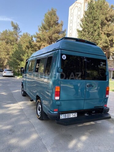 Mercedes 208 D 1993, 350,000 km - 2.3 l - Şirvan