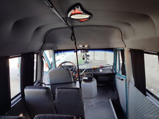 Mercedes 208 D 1993, 350,000 km - 2.3 l - Şirvan