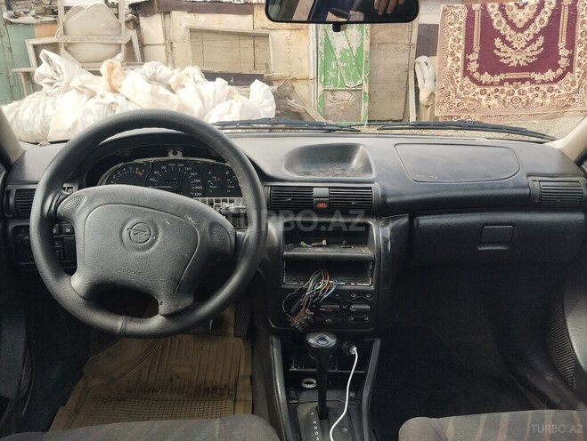 Opel Astra 1997, 410,000 km - 1.8 l - Bakı