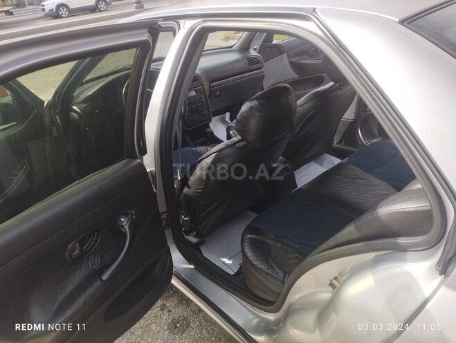 Peugeot 406 2002, 320,000 km - 2.0 l - Bakı