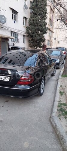 Mercedes E 220 2002, 377,155 km - 2.2 л - Bakı
