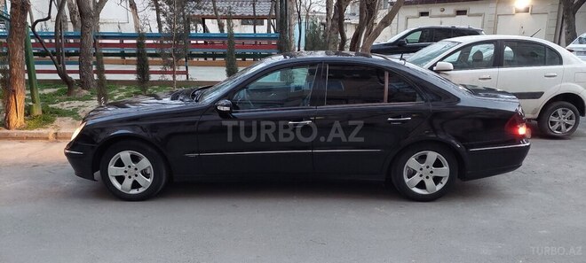 Mercedes E 220 2002, 377,155 km - 2.2 л - Bakı
