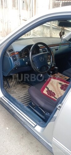 Mercedes E 240 1998, 244,988 km - 2.4 l - Bakı