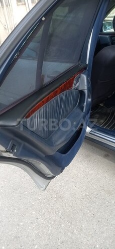 Mercedes E 240 1998, 244,988 km - 2.4 l - Bakı