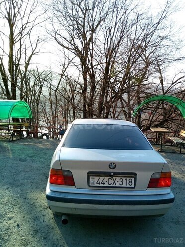 BMW 318 1993, 401,000 km - 1.8 л - Masallı