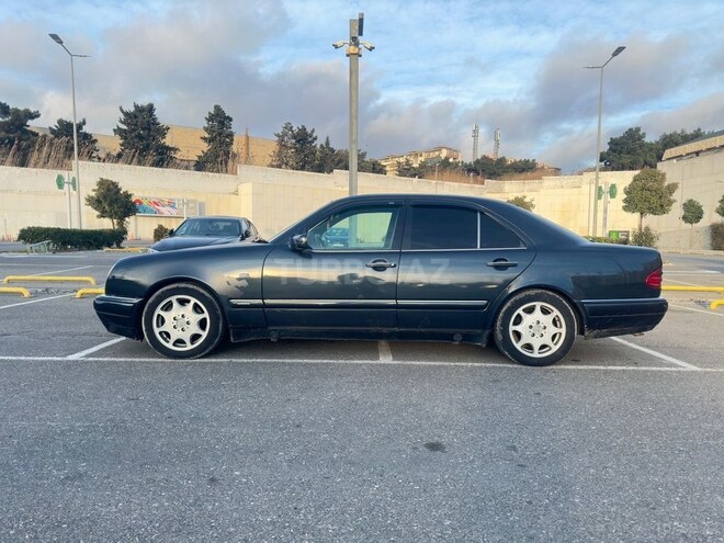 Mercedes E 280 1997, 250,000 km - 2.8 л - Bakı