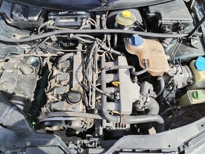 Volkswagen Passat 1997, 185,780 km - 1.8 л - Bakı