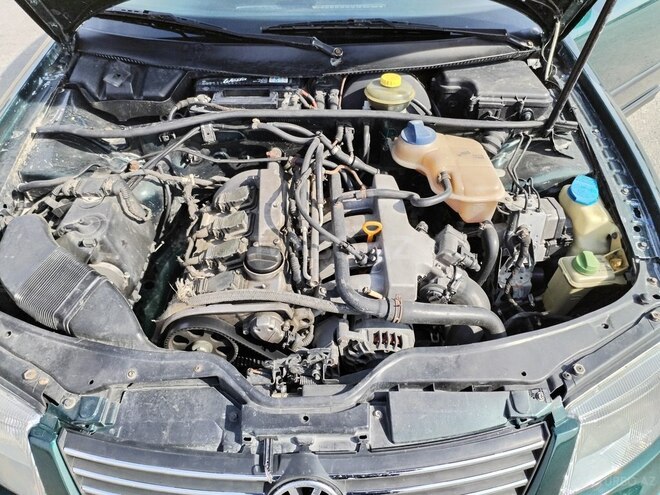 Volkswagen Passat 1997, 185,780 km - 1.8 л - Bakı