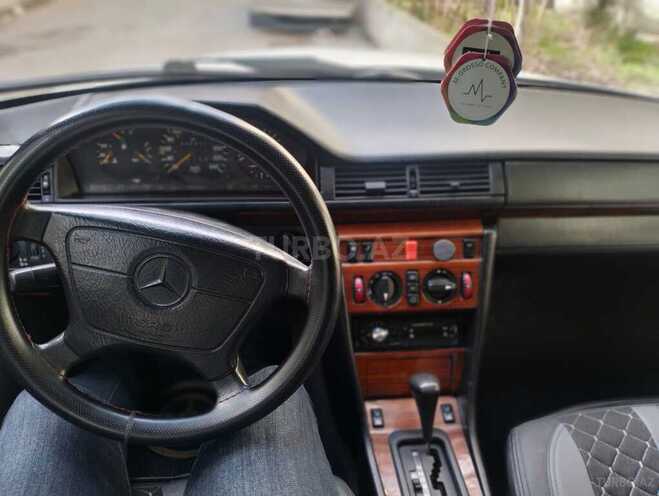 Mercedes E 200 1995, 295,000 km - 2.0 l - Bakı