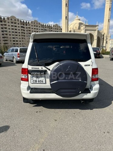 Mitsubishi Pajero io 2000, 200,000 km - 2.0 l - Bakı