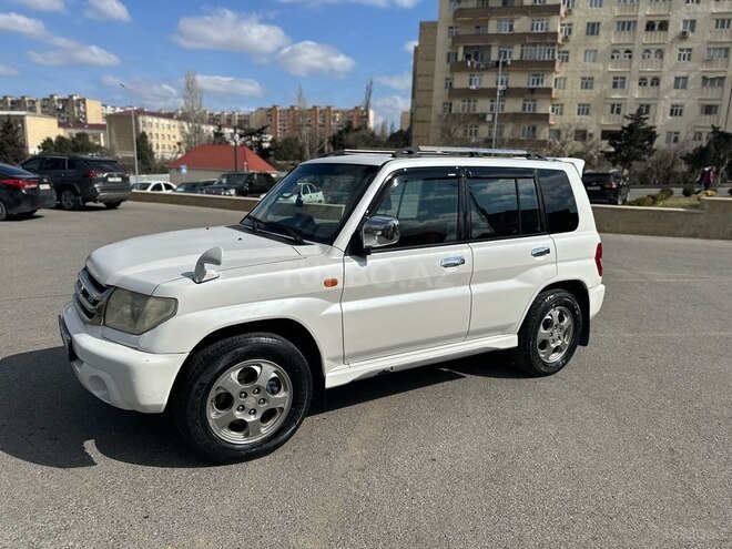 Mitsubishi Pajero io 2000, 200,000 km - 2.0 l - Bakı